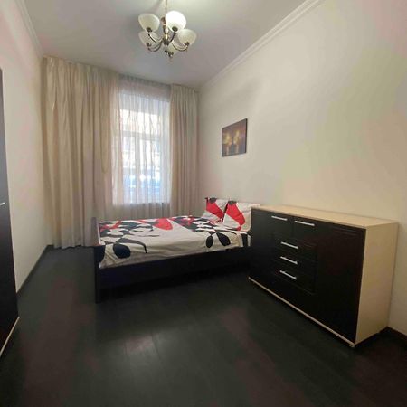 Suites On Chaikovskogo Oldenburg Bagian luar foto