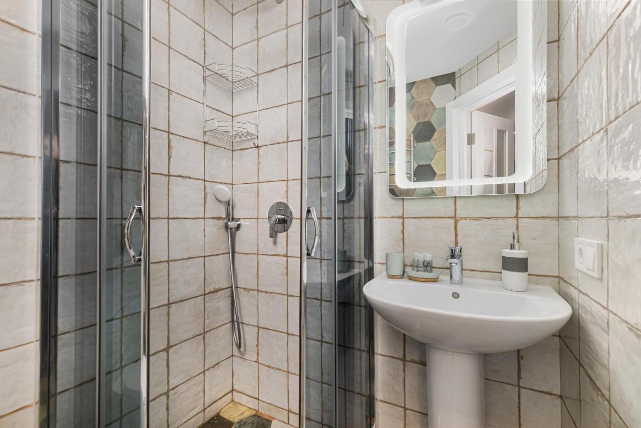 Suites On Chaikovskogo Oldenburg Bagian luar foto
