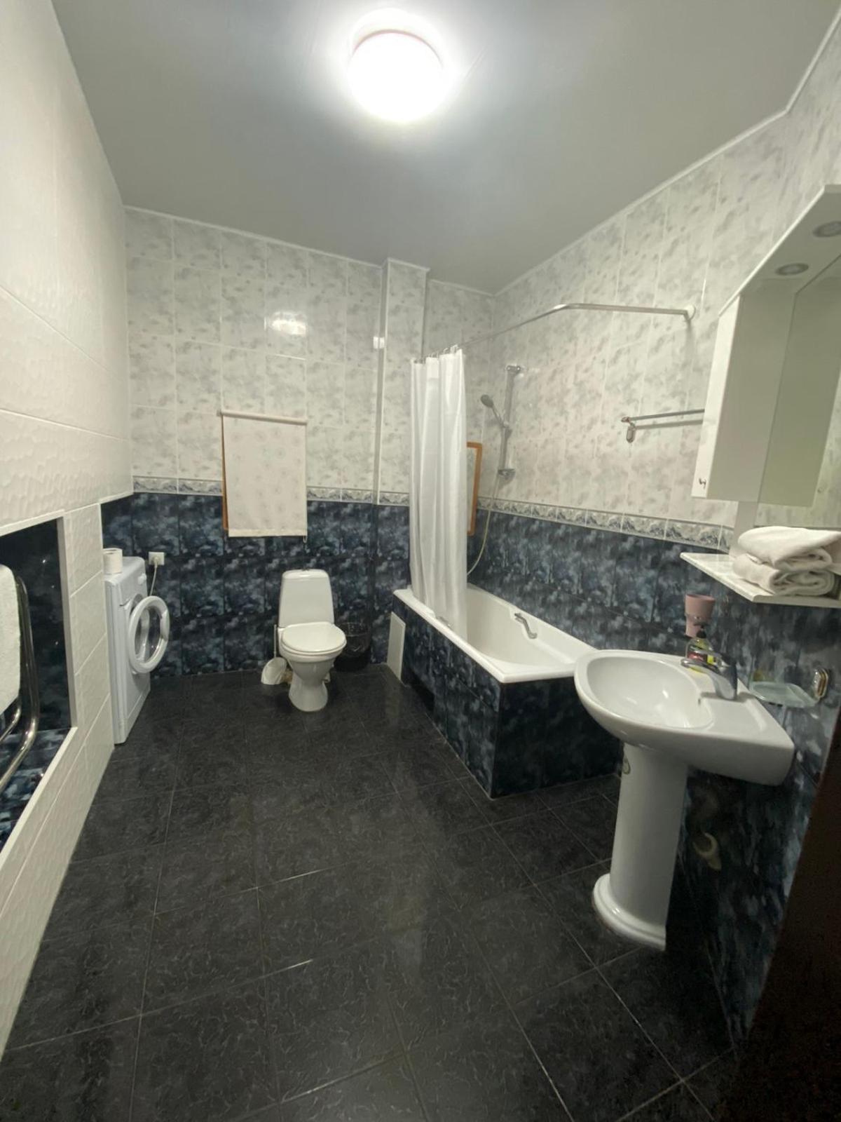 Suites On Chaikovskogo Oldenburg Bagian luar foto